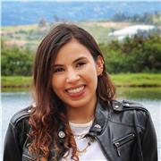 Descubre el Arte del Diseño Gráfico: Clases Virtuales con una Maestra en Experiencia y Creatividad